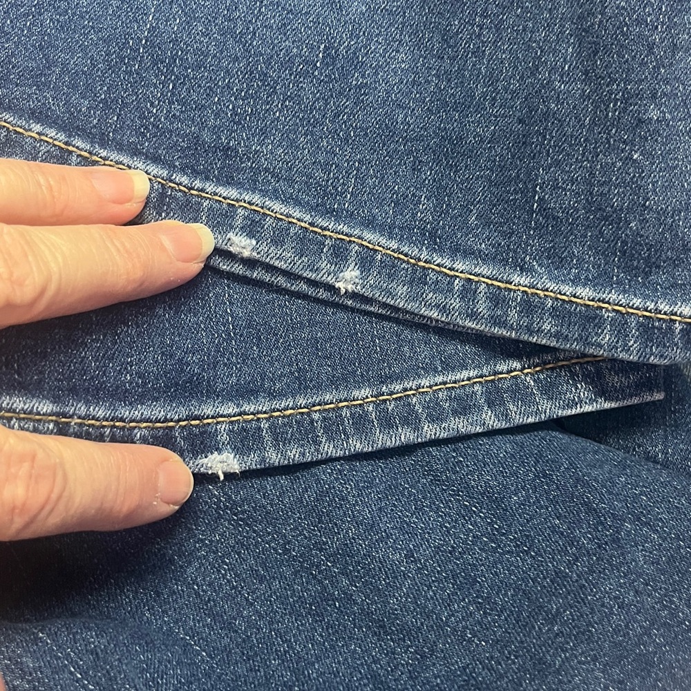 Women’s Chico’s Jeans The Platinum Barely Boot Size US 4T Stretch Denim Bootcut - Picture 7 of 7